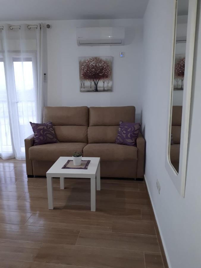 Apartamento , Loft Bobastro Cerca Del Caminito Del Rey 阿达莱斯 外观 照片
